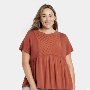 Plus size Rayon top with cute keyhole back